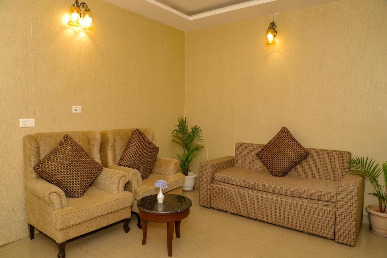 Excel Hotels And Resorts Bhimtal Bagian luar foto